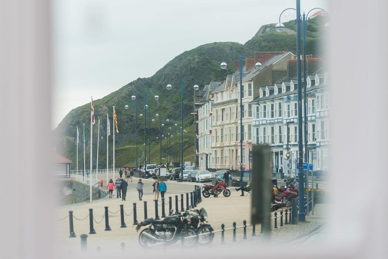 Sea View Ar Lan Y Mor Luxury Apartment Aberystwyth Buitenkant foto